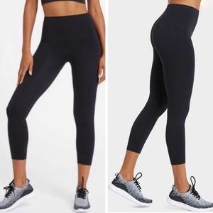 Spanx Look at Me Now Cropped Seamless Leggings Black Size Small